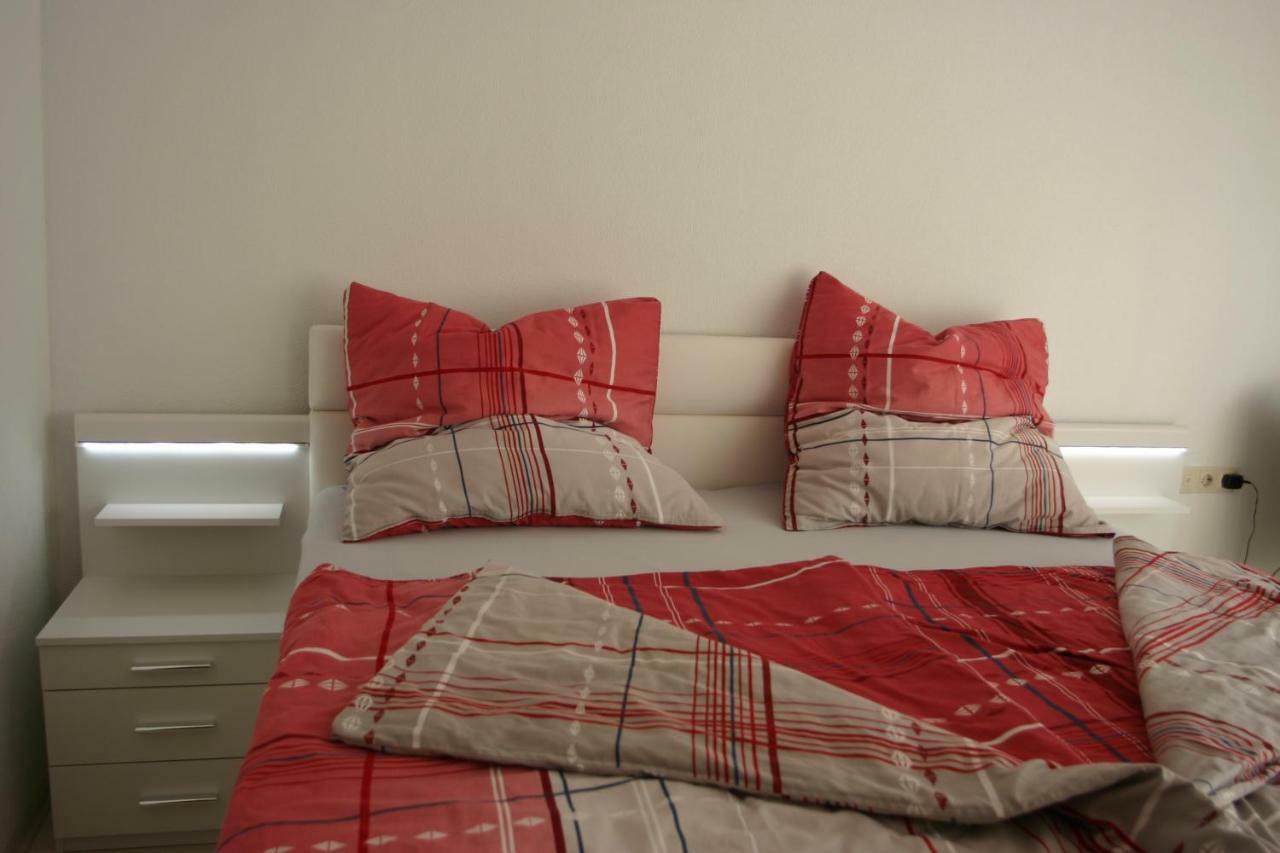 Apartmentbuymetzingen Riederich Eksteriør billede